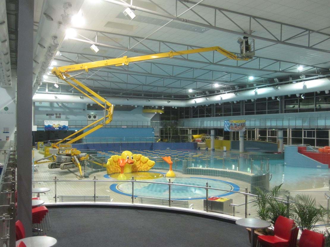 Australia Ommelift 2750 RXJ pool.JPG